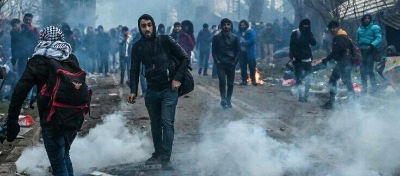 Έβρος: Νέα επίθεση αλλοδαπών στα σύνορα - Πετούν πέτρες και ξύλα - Έσπασαν αυτοκίνητα του Στρατού και της ΕΛΑΣ